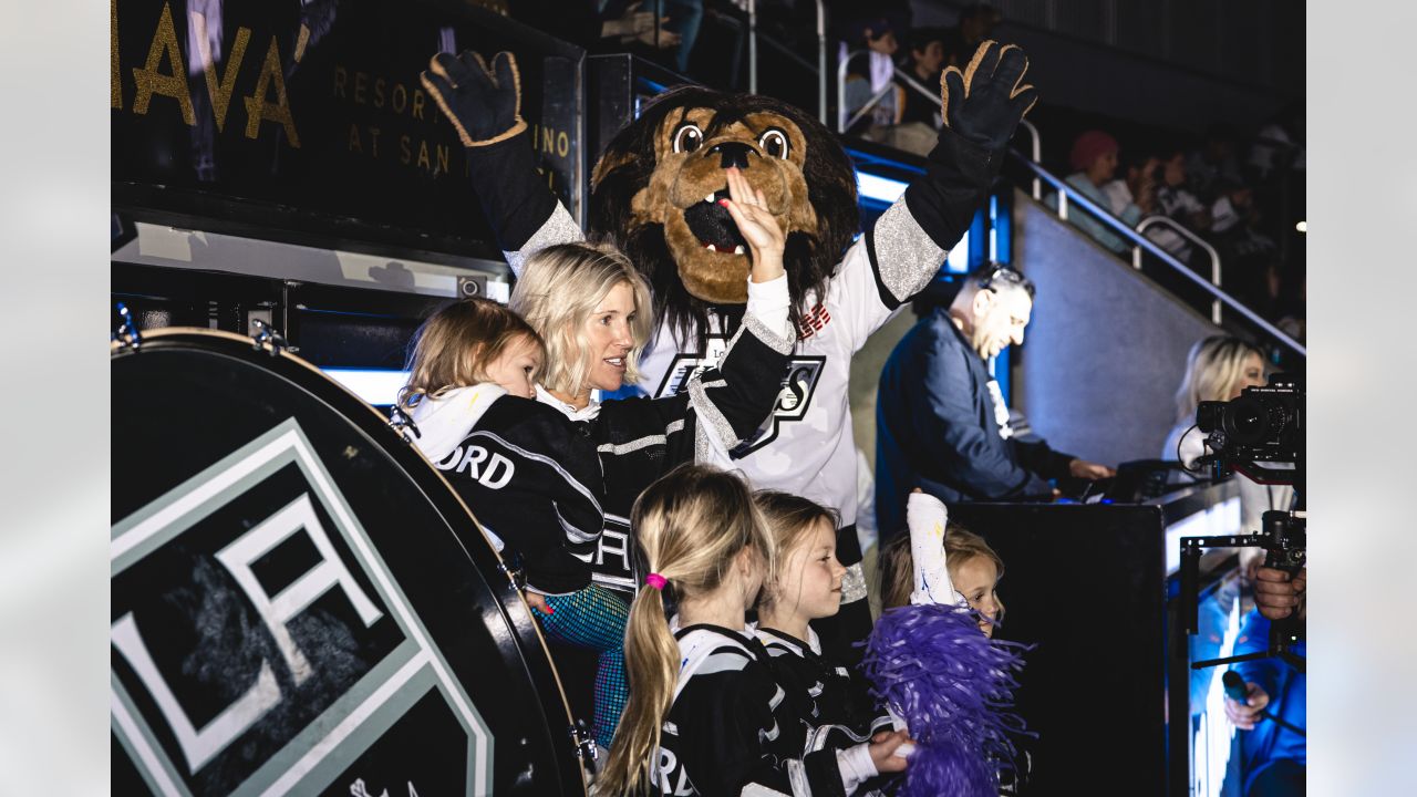 bailey la kings mascot｜TikTok Search