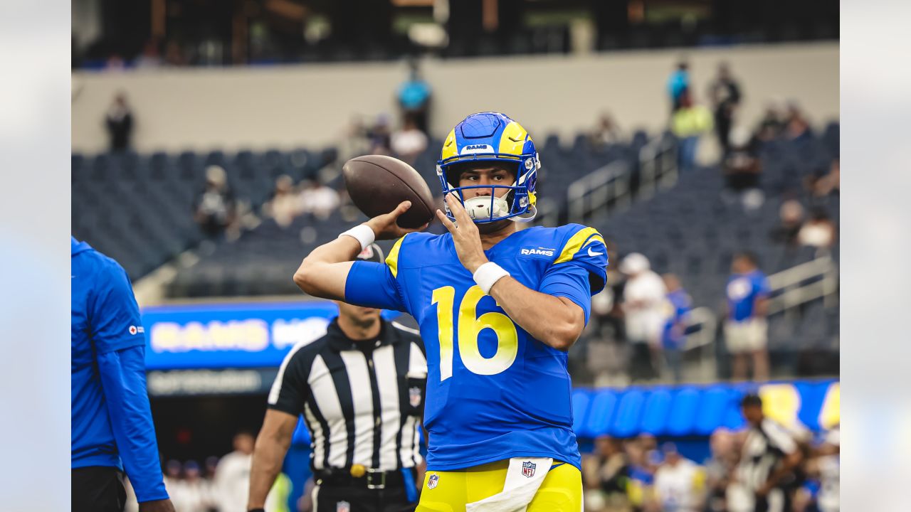 Pregame sights from Preseason Week 2 vs. Rams