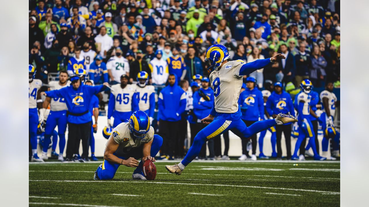 PHOTOS: Game-action moments from Rams vs. Seahawks Week 5 at Lumen Field