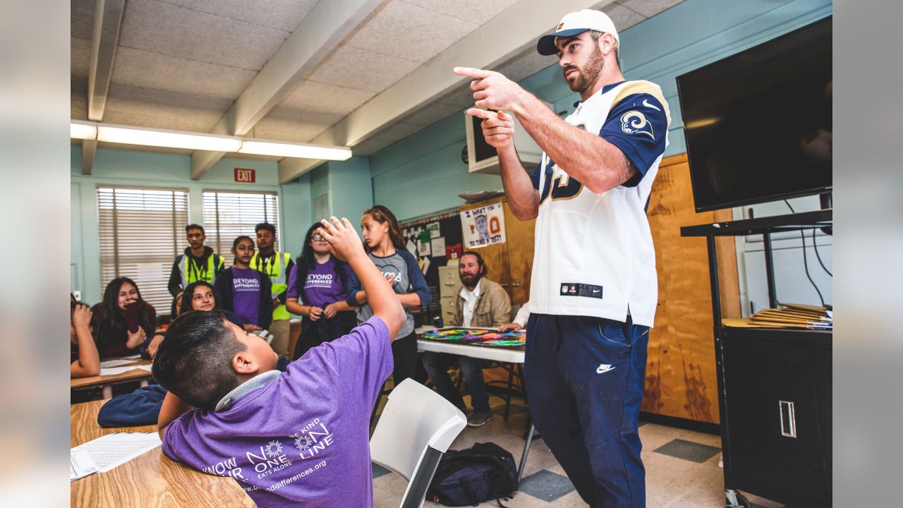 Rams Tight End Tyler Higbee makes donation to support Angelenos in need