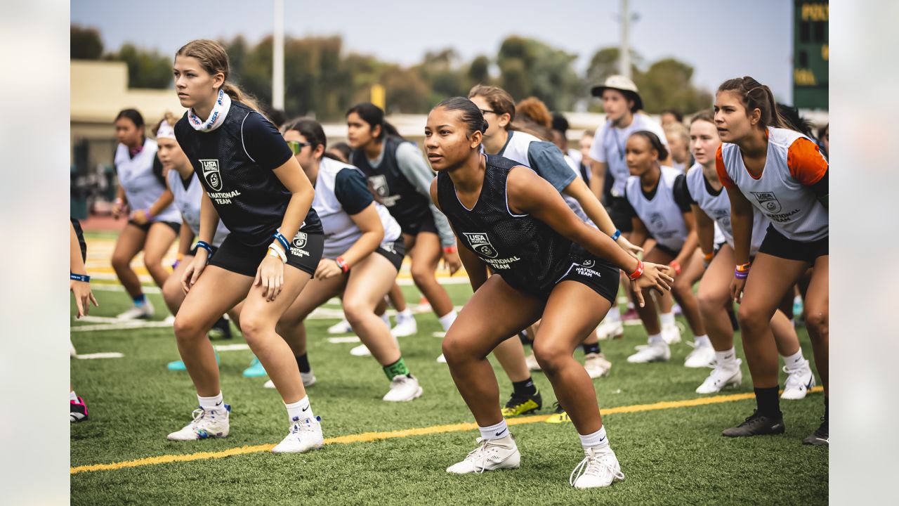 San Francisco 49ers hold one-day girls flag football camp 