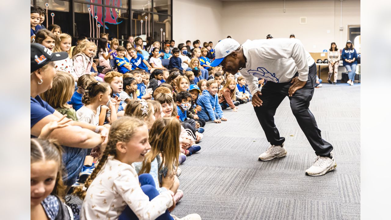 Los Angeles Rams Community  Rams host NFL Play 60 Field Day for Oak Hills  Elementary School students