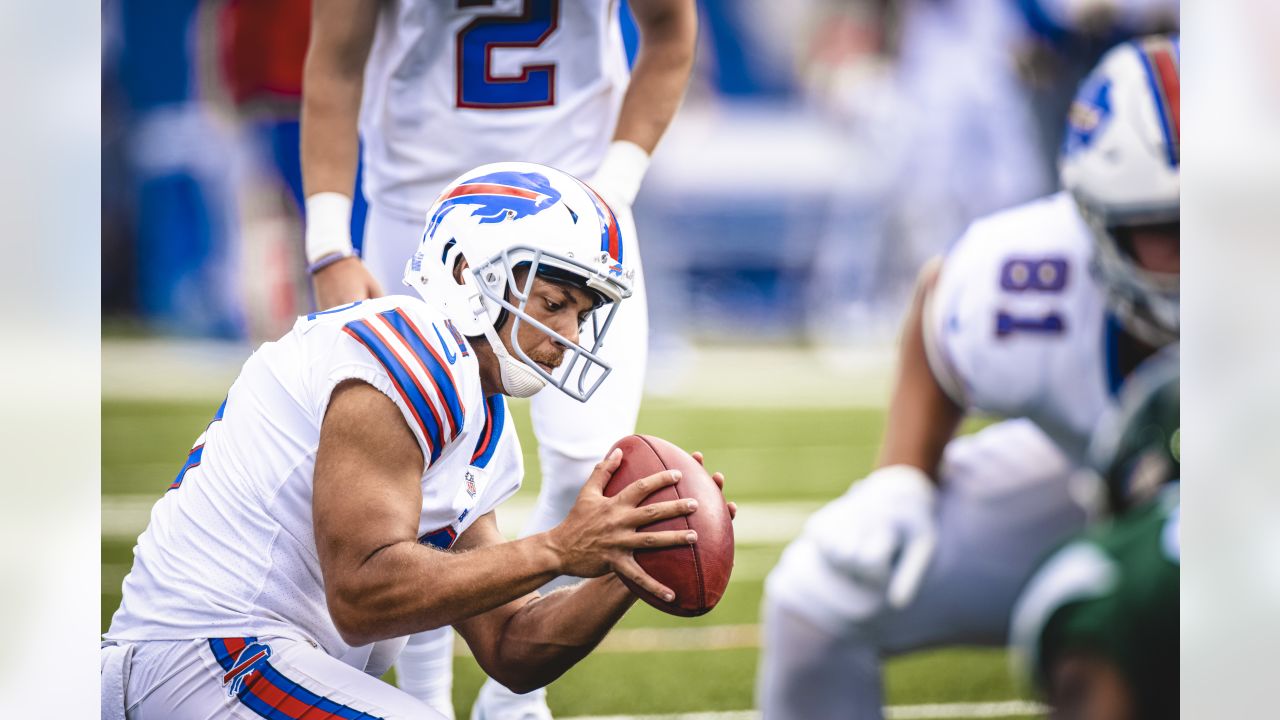 Los Angeles Rams sign former Buffalo Bills punter Corey Bojorquez