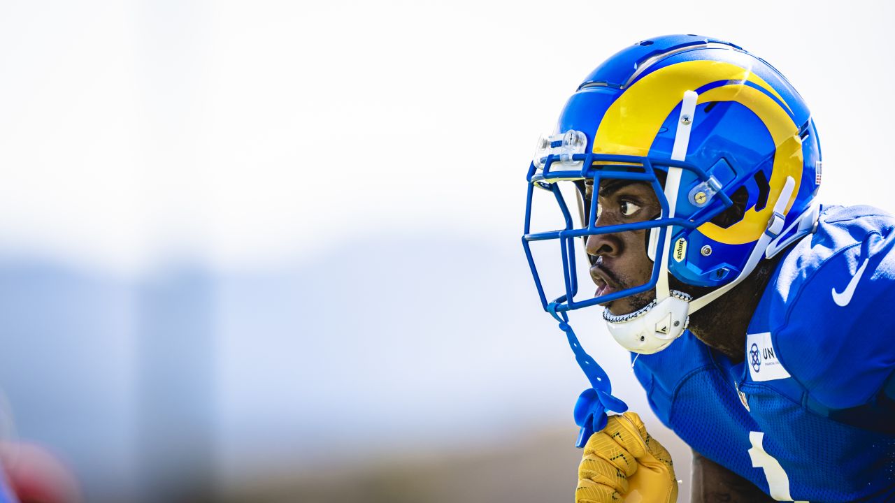 Los Angeles Rams Will Rock the Throwback Blue and White Helmet On Thursday  Night Football - Turf Show Times