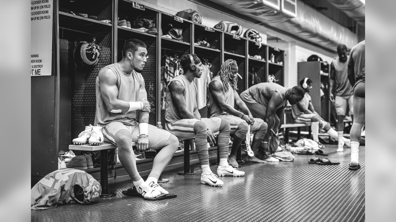 Rams locker room at practice facility gets awesome makeover