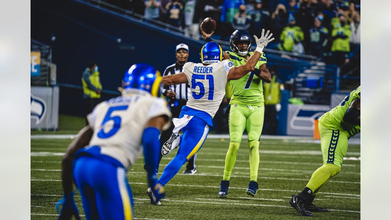 PHOTOS: Game-action moments from Rams vs. Seahawks Week 5 at Lumen Field