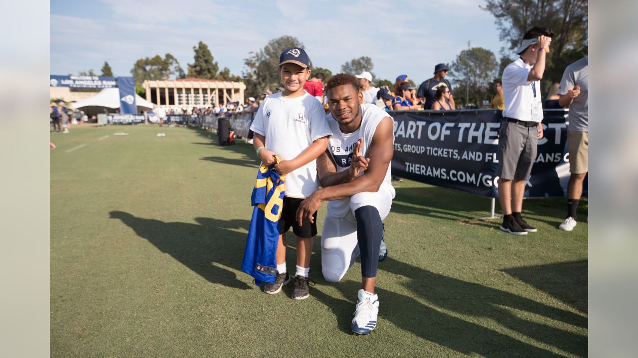 Carved LA Rams Flaghandcraftedfootballsports 