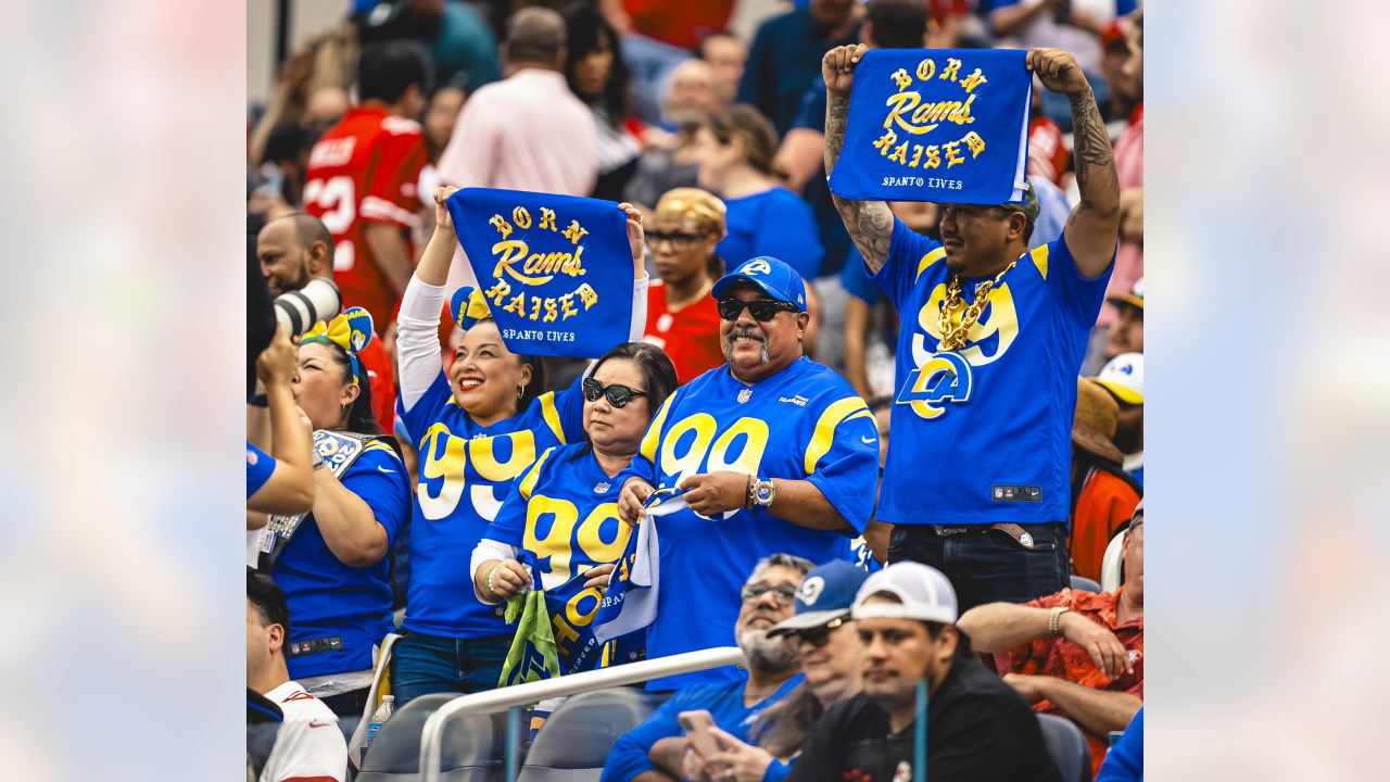 San Francisco 49ers vs. Los Angeles Rams. Fans support on NFL Game.  Silhouette of supporters, big screen with two rivals in background Stock  Photo - Alamy