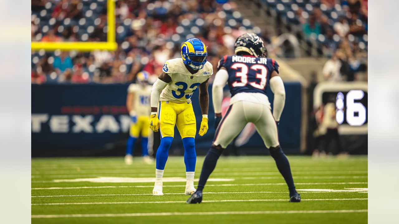 Rams Throttle Texans In Embarrassing Fashion