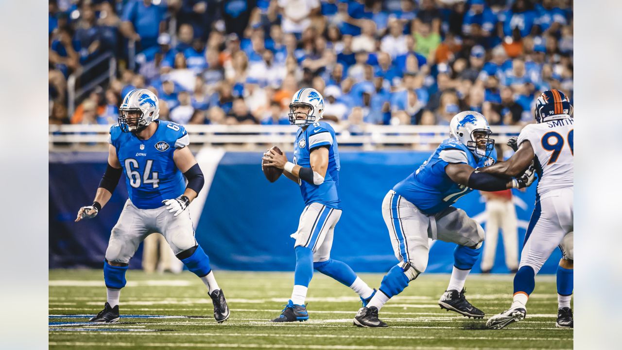 Los Angeles Rams quarterback Matthew Stafford (9) drops back to pass during  a NFL divisional pl …