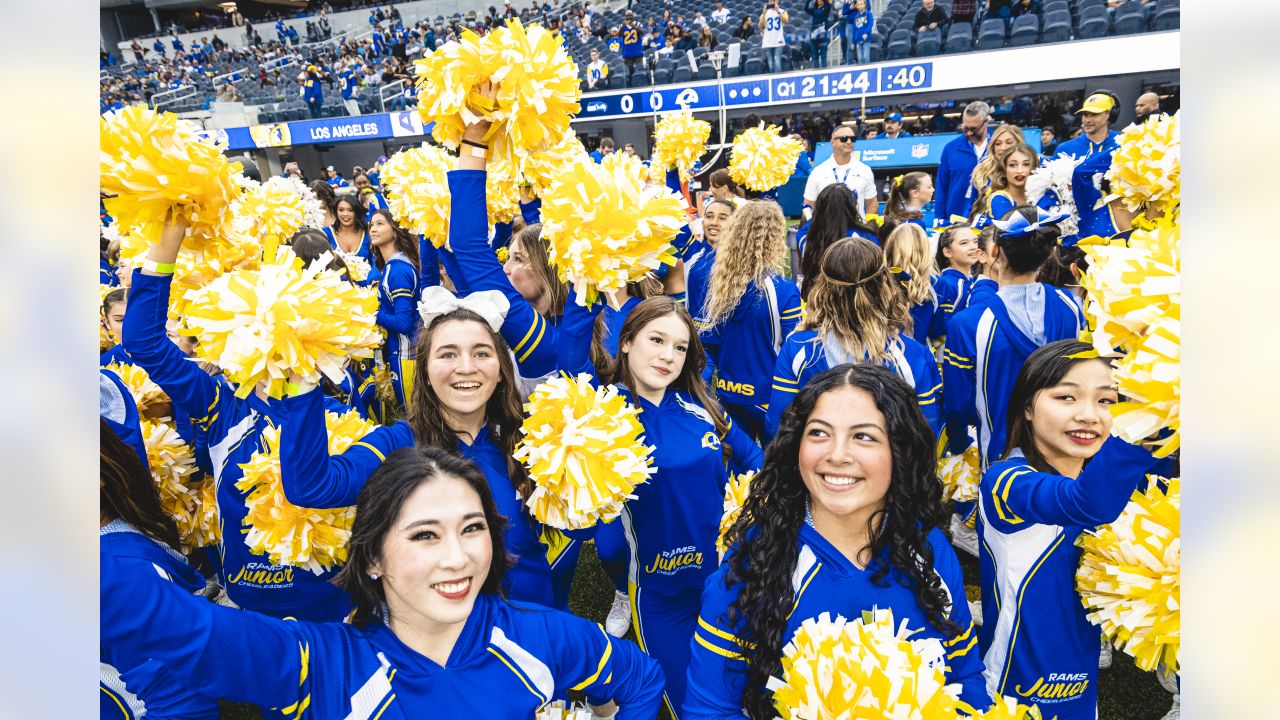 Rams Cheerleaders Cheer Up Los Angeles Community Hospital Patients