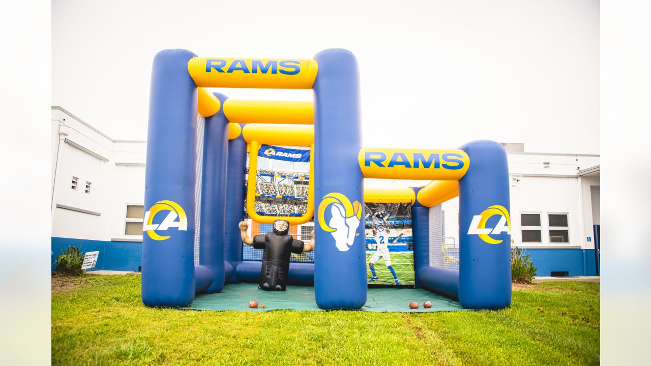 Rams' David Long Jr. Host Backpack Giveaway – Los Angeles Sentinel