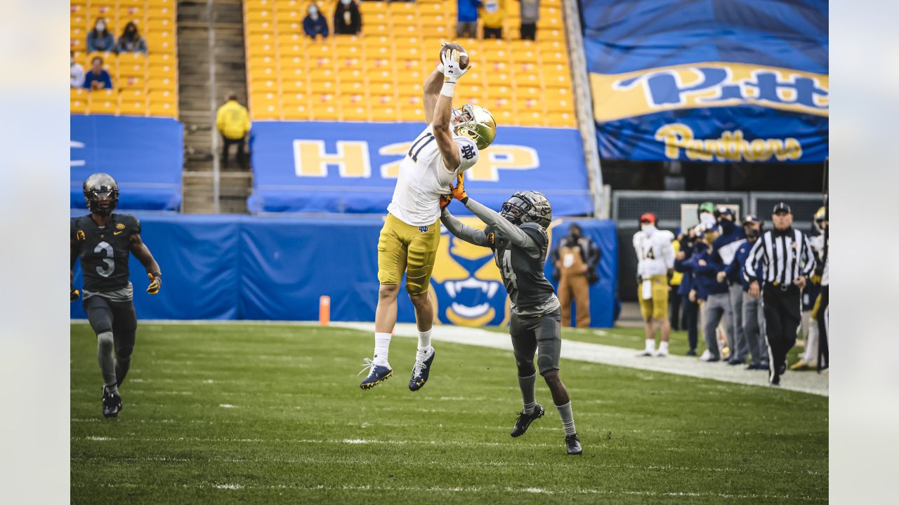 Los Angeles Rams select Notre Dame Fighting Irish wide receiver Ben  Skowronek with No. 249 pick in 2021 draft