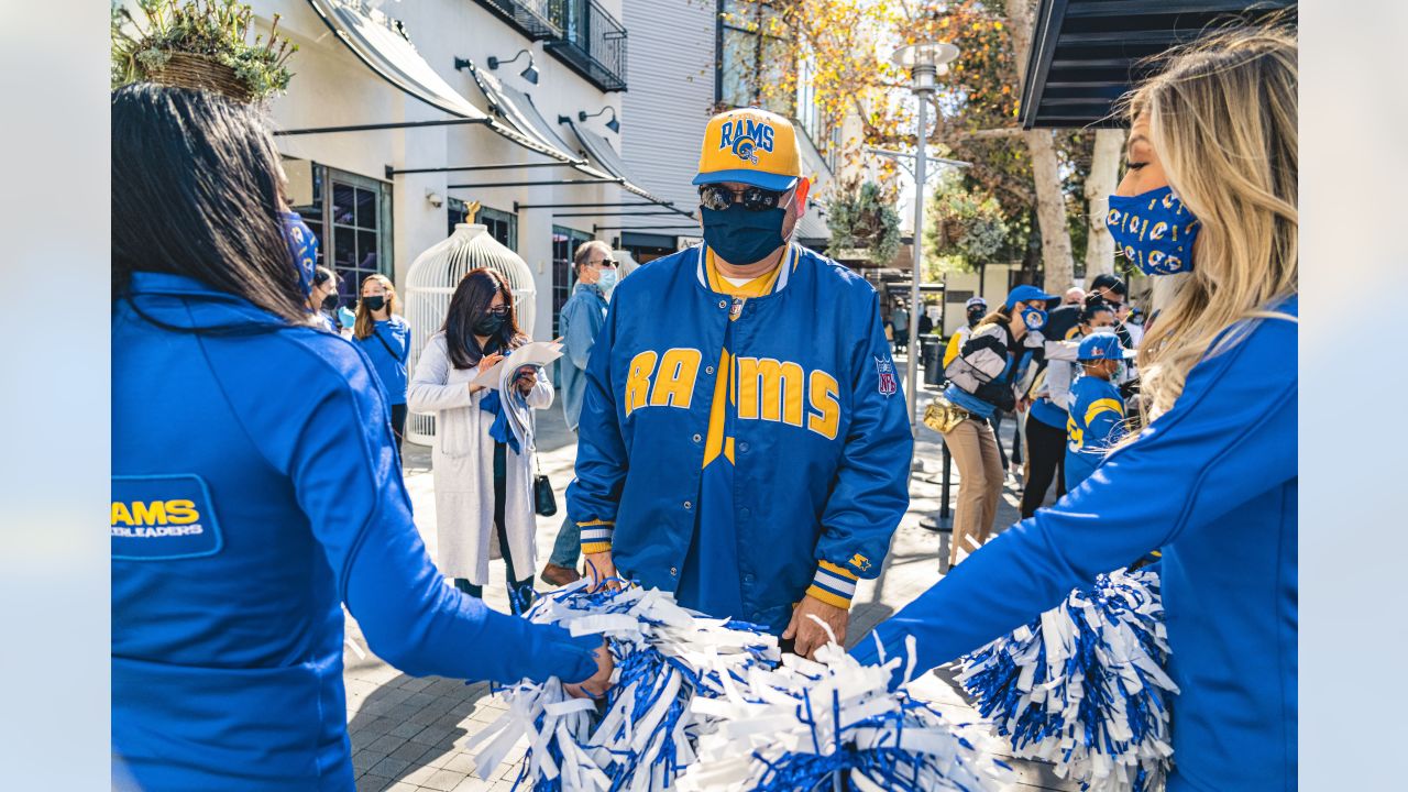 Los Angeles Rams set up a fan team store at 'The Grove' in Fairfax on the  week leading up to Super Bowl LVI - ABC7 Los Angeles