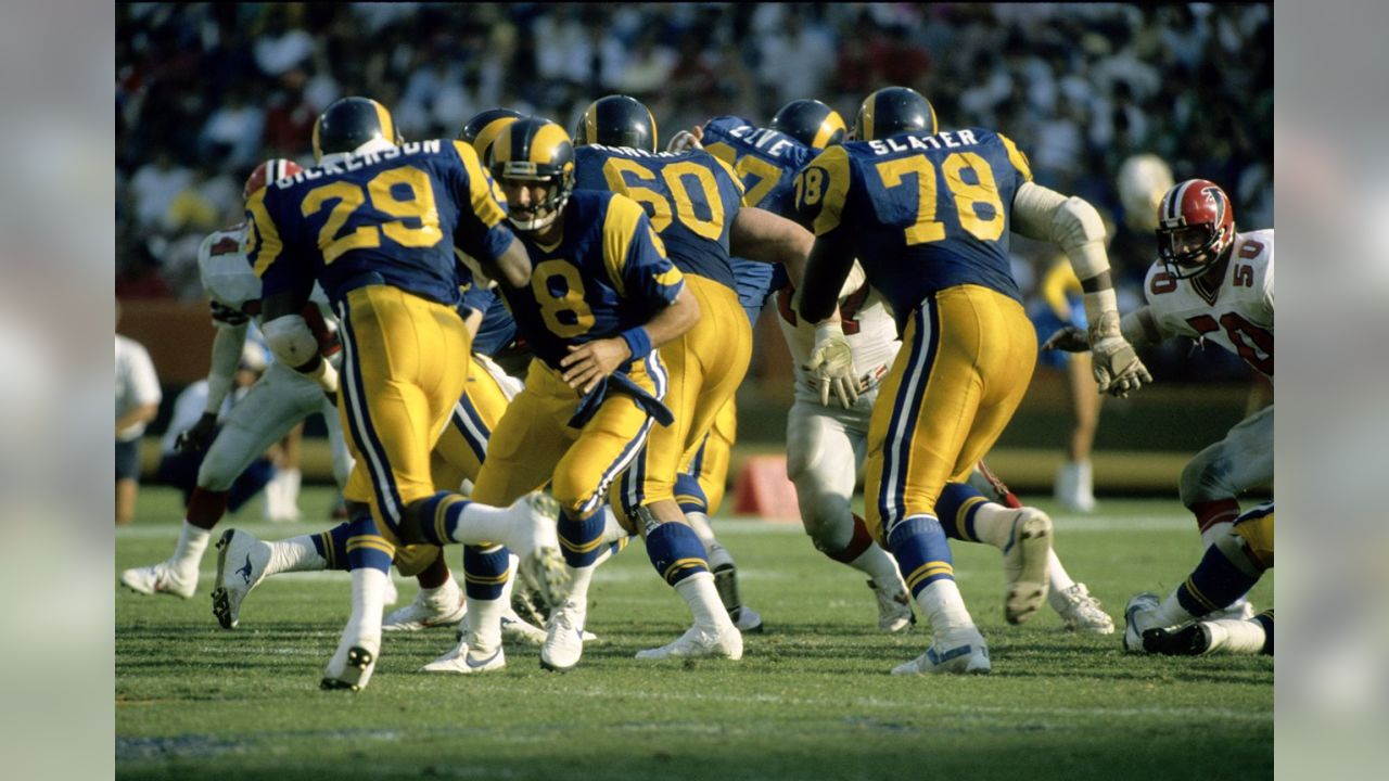 Eric Dickerson signs 1-day deal to retire with the LA Rams