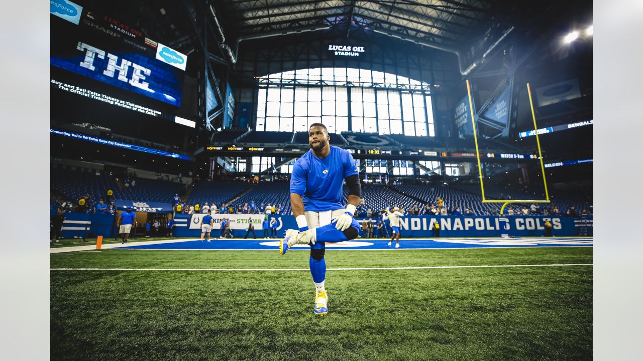 Colts face Bengals at Lucas Oil Stadium