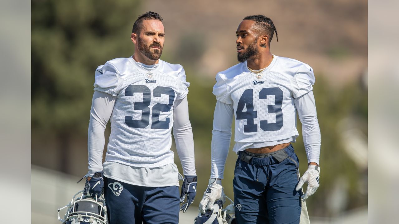 Los Angeles Rams: Eric Weddle's youth players root for their coach to win  Super Bowl