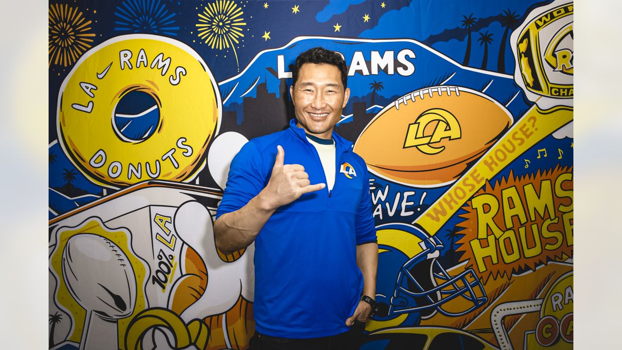 PHOTOS: Daniel Dae Kim, Aloe Blacc & more visit SoFi Stadium for Rams vs.  Jaguars