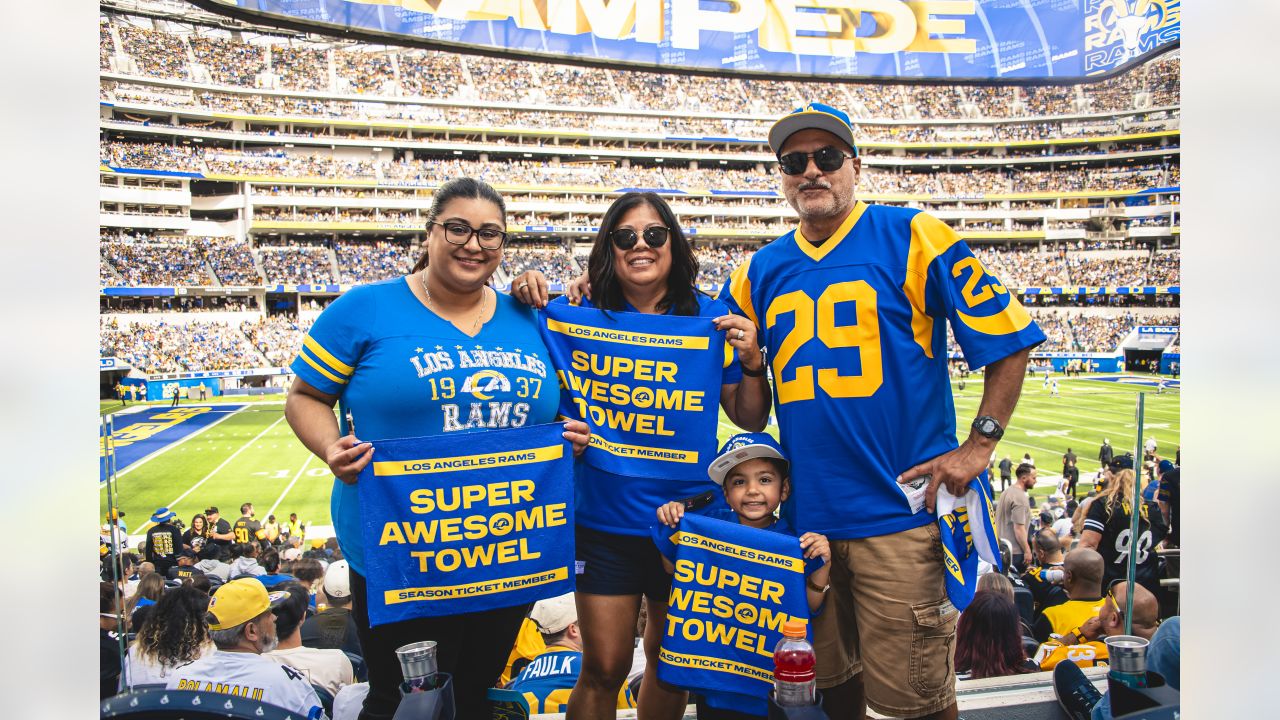 FAN PHOTOS: Rams Season Ticket Members test their skills at the Rams House  Combine