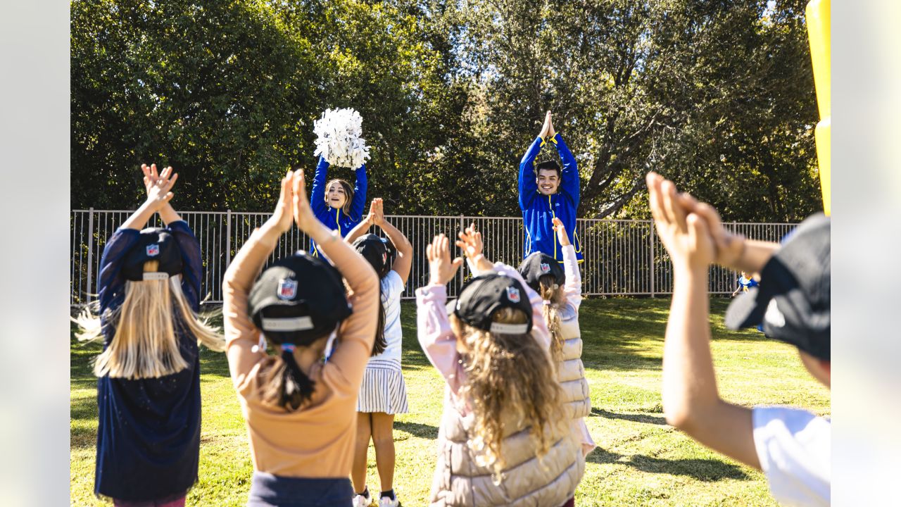 Los Angeles Rams Community  Rams host NFL Play 60 Field Day for Oak Hills  Elementary School students