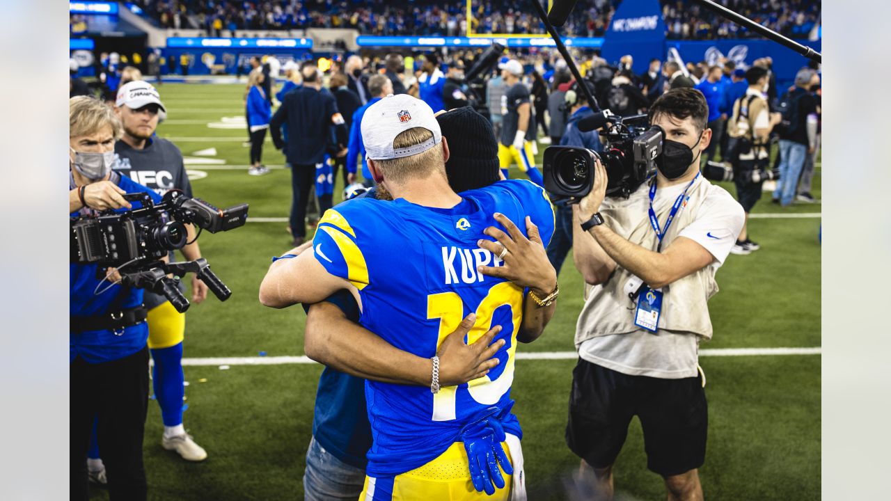 CELEBRATION PHOTOS: Best celebration moments from Rams NFC Championship  ceremony