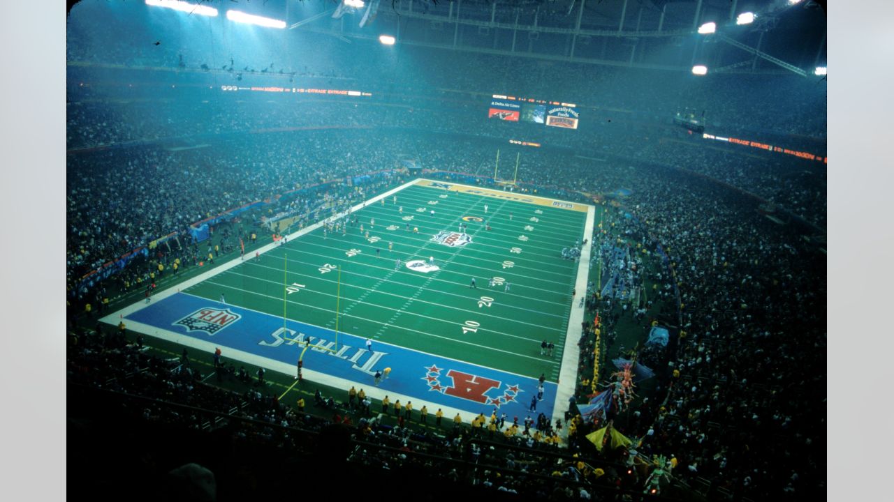 2000 St Louis Rams VS Tennesse Titans Super Bowl XXXIV Logo