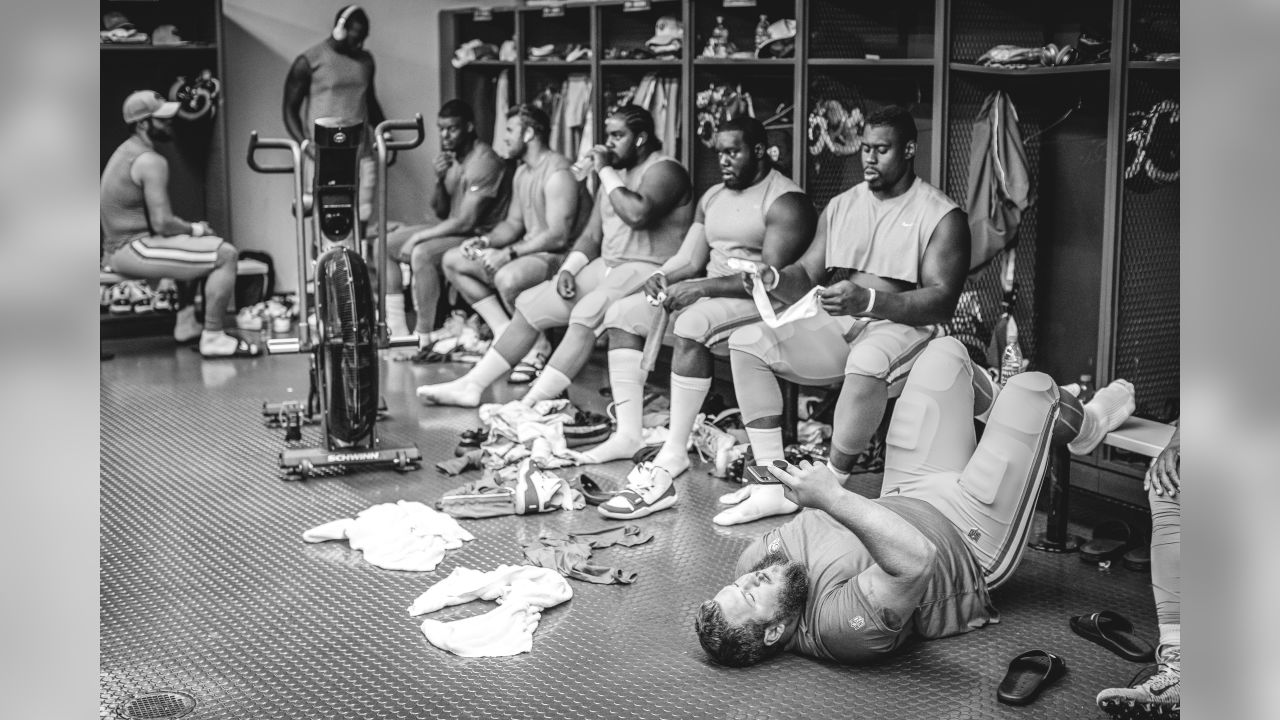 Rams locker room at practice facility gets awesome makeover