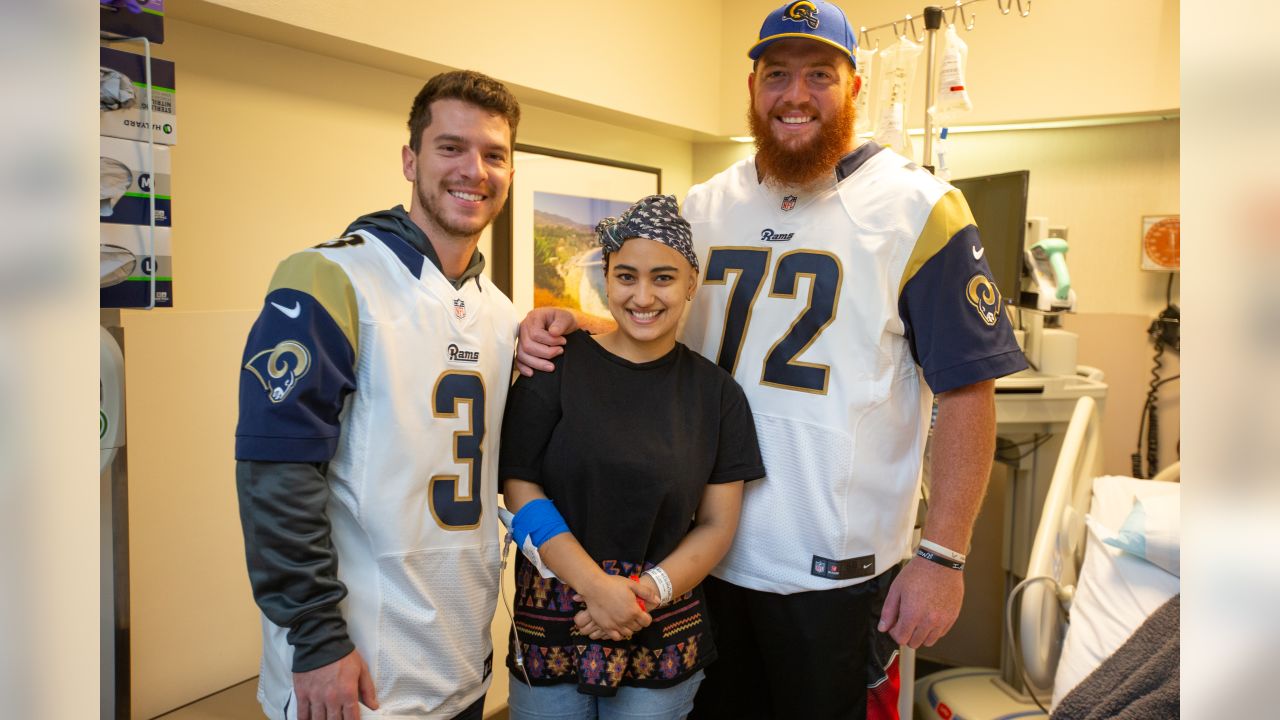 Rams.com: Rookies Visit Patients at Cedars-Sinai