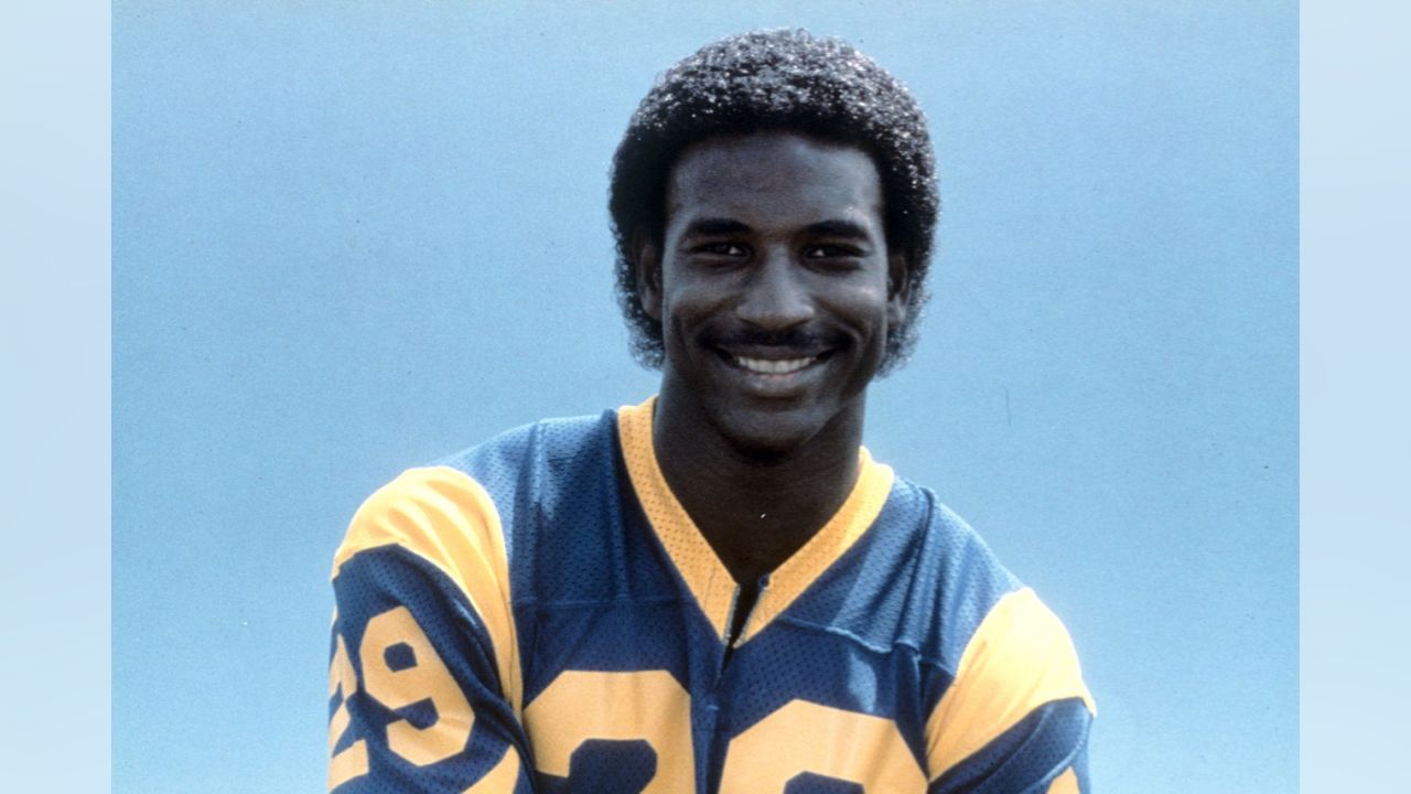 Hall of Fame RB Eric Dickerson to sign one-day contract to retire with Rams  - ESPN