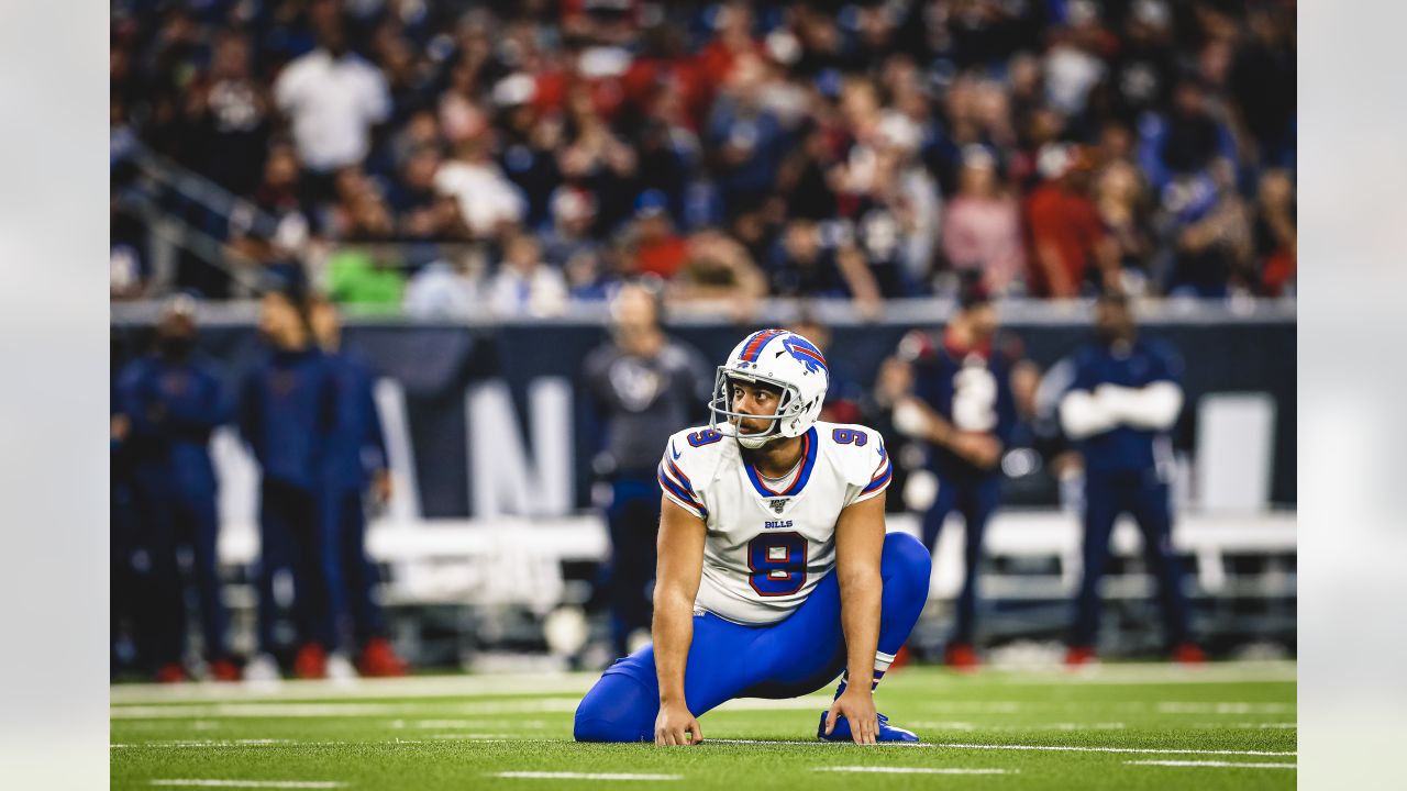 Los Angeles Rams sign former Buffalo Bills punter Corey Bojorquez