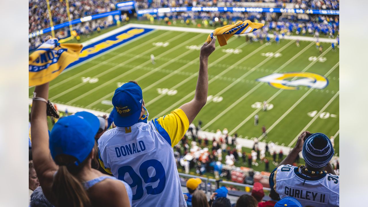 49ers fans take over SoFi Stadium despite Rams' attempt to limit road  attendance at NFC championship game