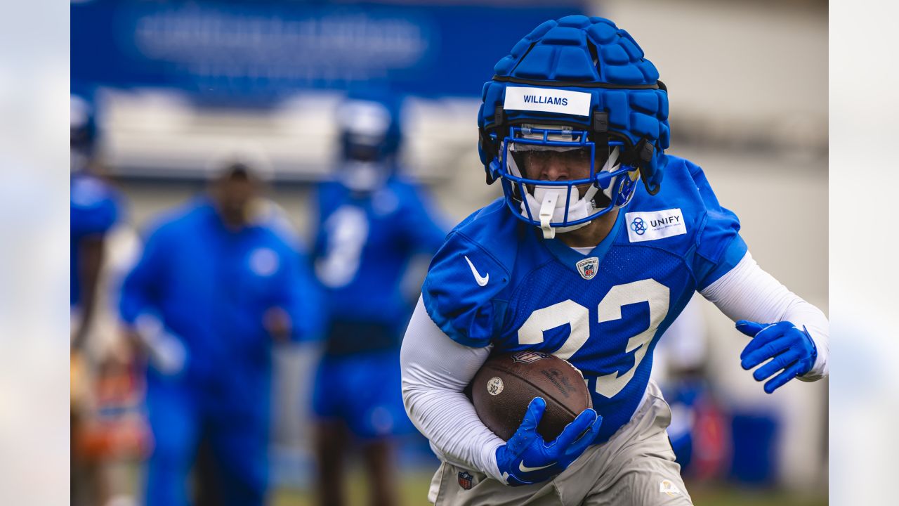 PRACTICE PHOTOS: Tyler Higbee, Matthew Stafford & more Rams vets work  alongside the rookies