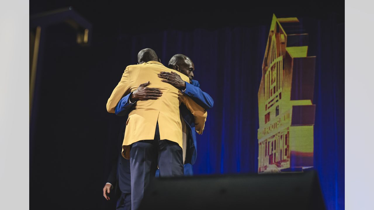 2021 Pro Football Hall of Fame Enshrinement Weekend: A peek behind the  curtain