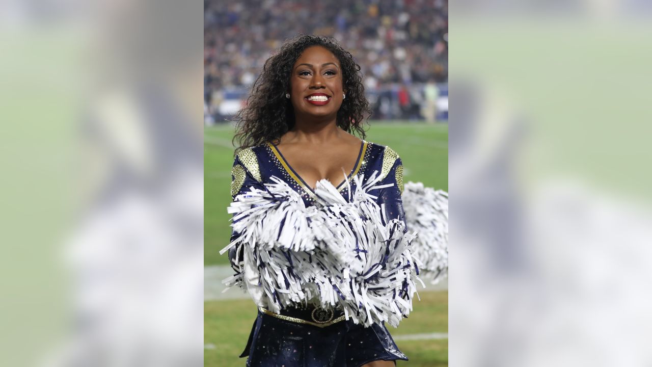 PHOTOS: Rams Cheerleaders Week 11