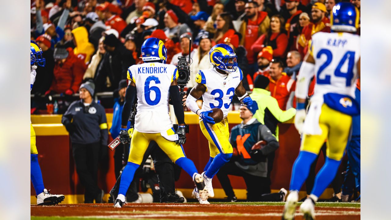 Los Chiefs vencen a los campeones Rams y reiteran su dominio en la AFC en  la semana 12 - Hola News