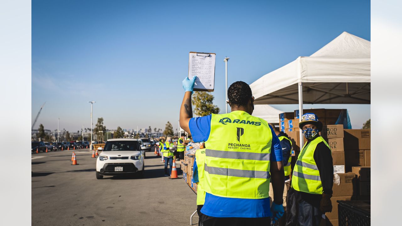 Pechanga x LA Rams - LA Food Bank Distribution 