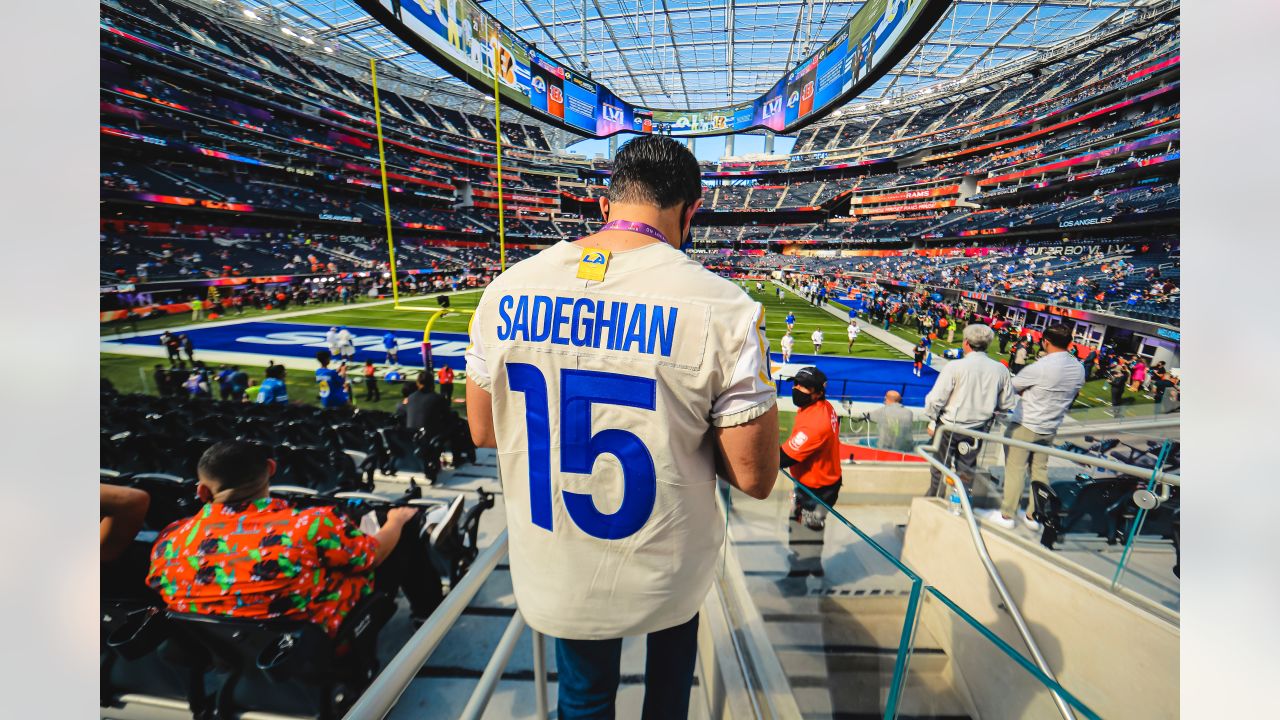 Rams fans get a look inside SoFi Stadium, with visions of Super Bowl LVI –  Orange County Register