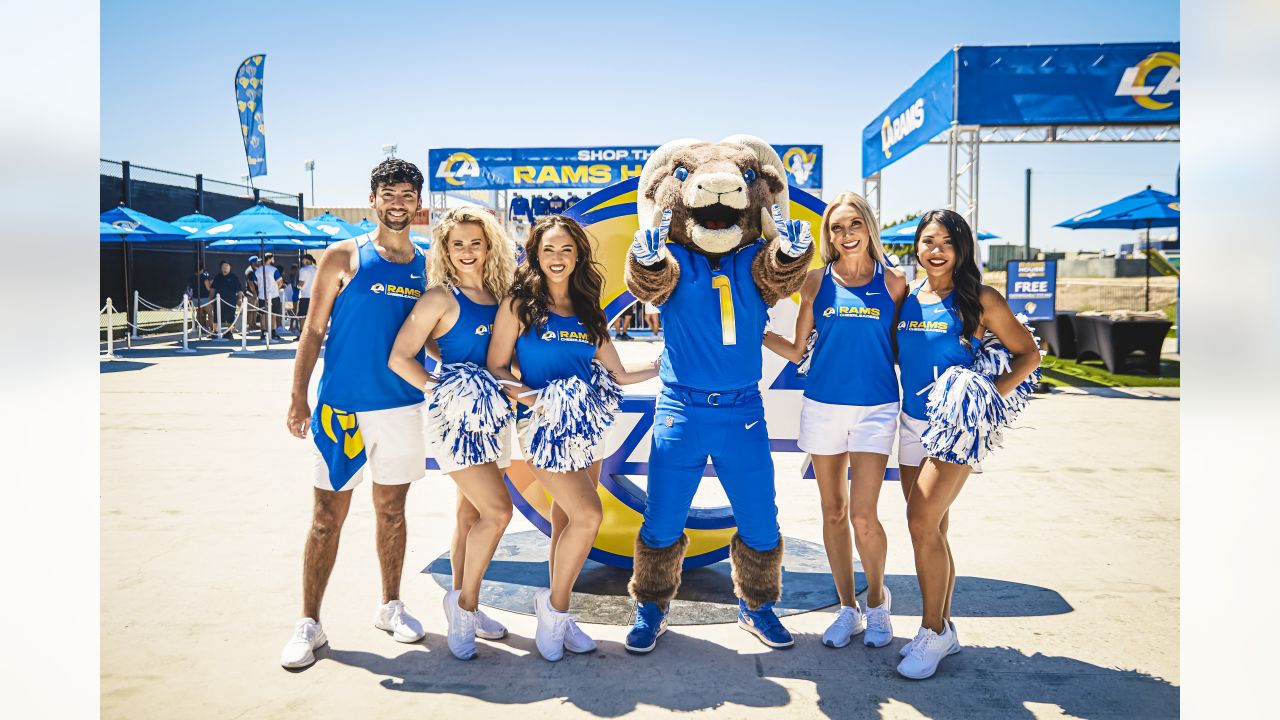 L.A. Rams Cheerleaders Teach Youth at Virtual Cheer Camp – Los Angeles  Sentinel