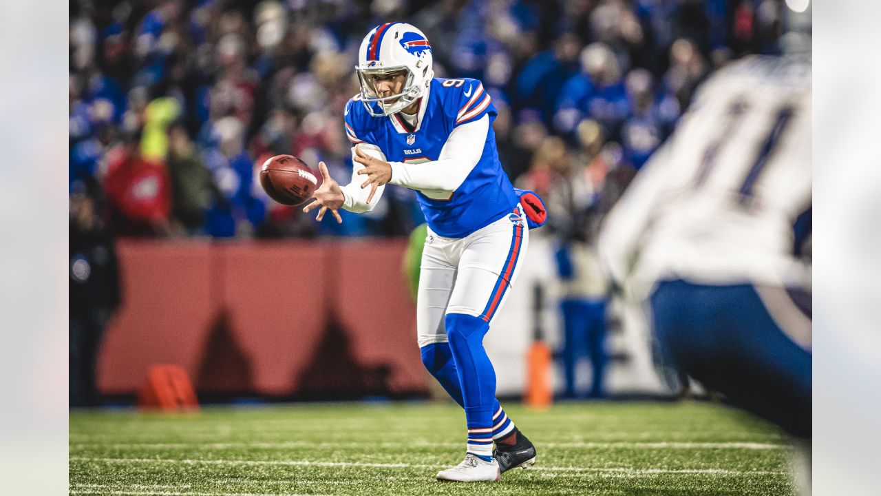 Los Angeles Rams sign former Buffalo Bills punter Corey Bojorquez