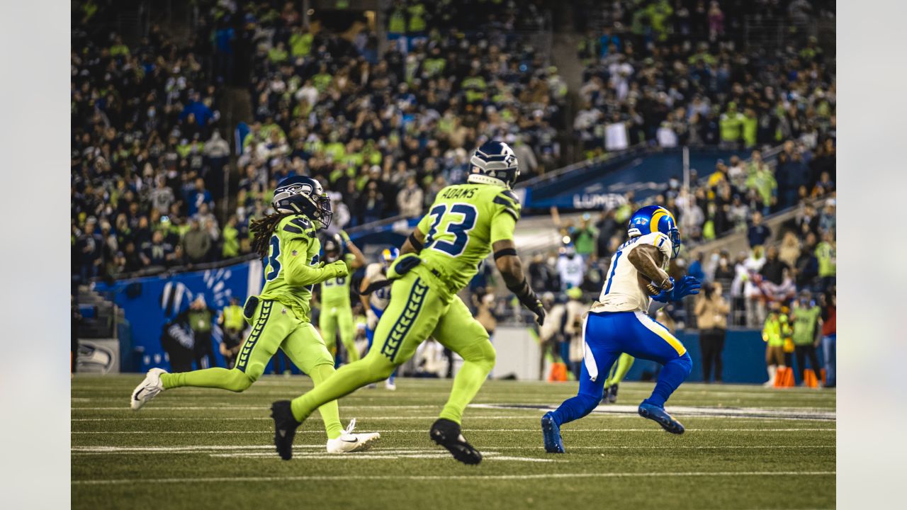 PHOTOS: Game-action moments from Rams vs. Seahawks Week 5 at Lumen