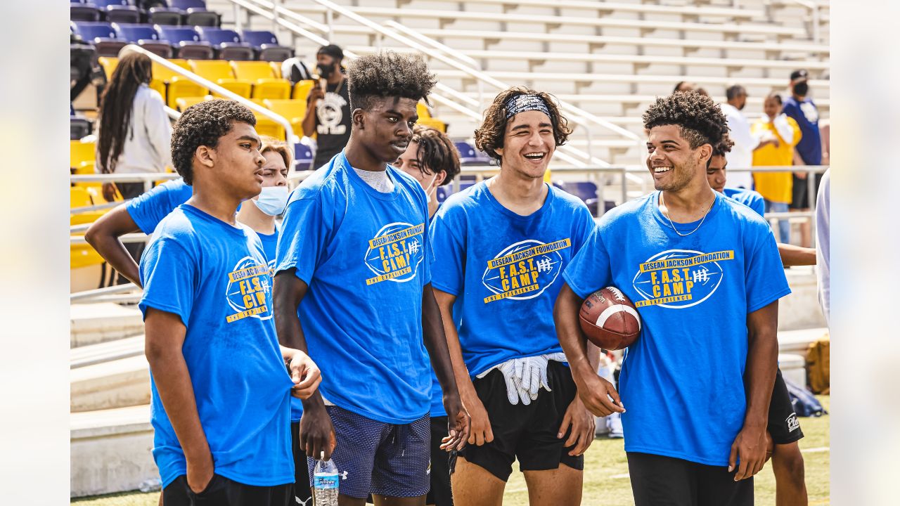 PHOTOS: Rams WR DeSean Jackson hosts youth football camp