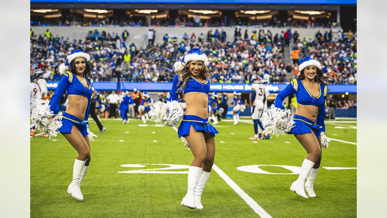 The Denver Bronco Cheerleaders perform during the Denver Broncos v the Los  Angeles Rams of an NFL football game Saturday, Aug 26, 2023, in Denver. (AP  Photo/Bart Young Stock Photo - Alamy