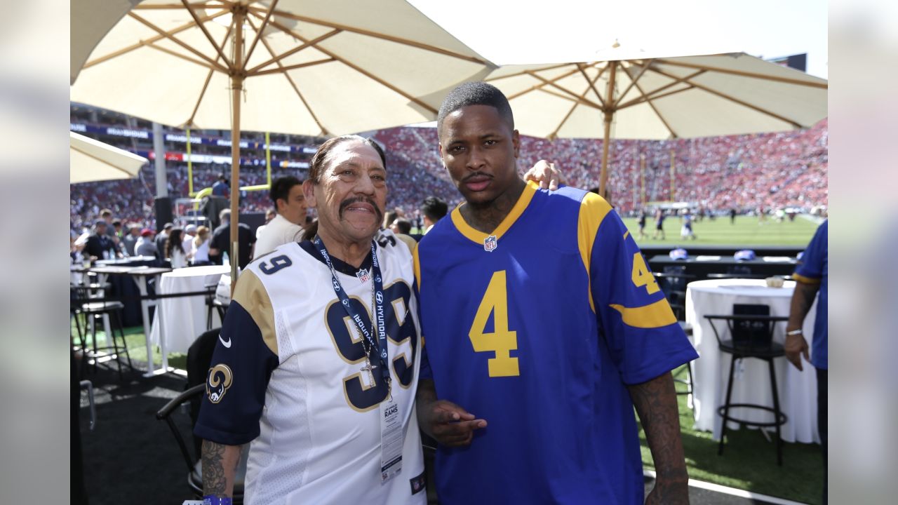 FAN PHOTOS: Best of Rams fans from Sunday's game against the 49ers