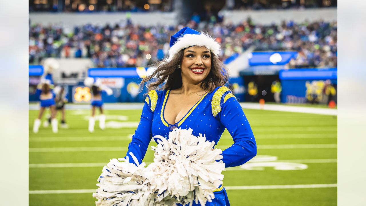 The Denver Bronco Cheerleaders perform during the Denver Broncos v the Los  Angeles Rams of an NFL football game Saturday, Aug 26, 2023, in Denver. (AP  Photo/Bart Young Stock Photo - Alamy