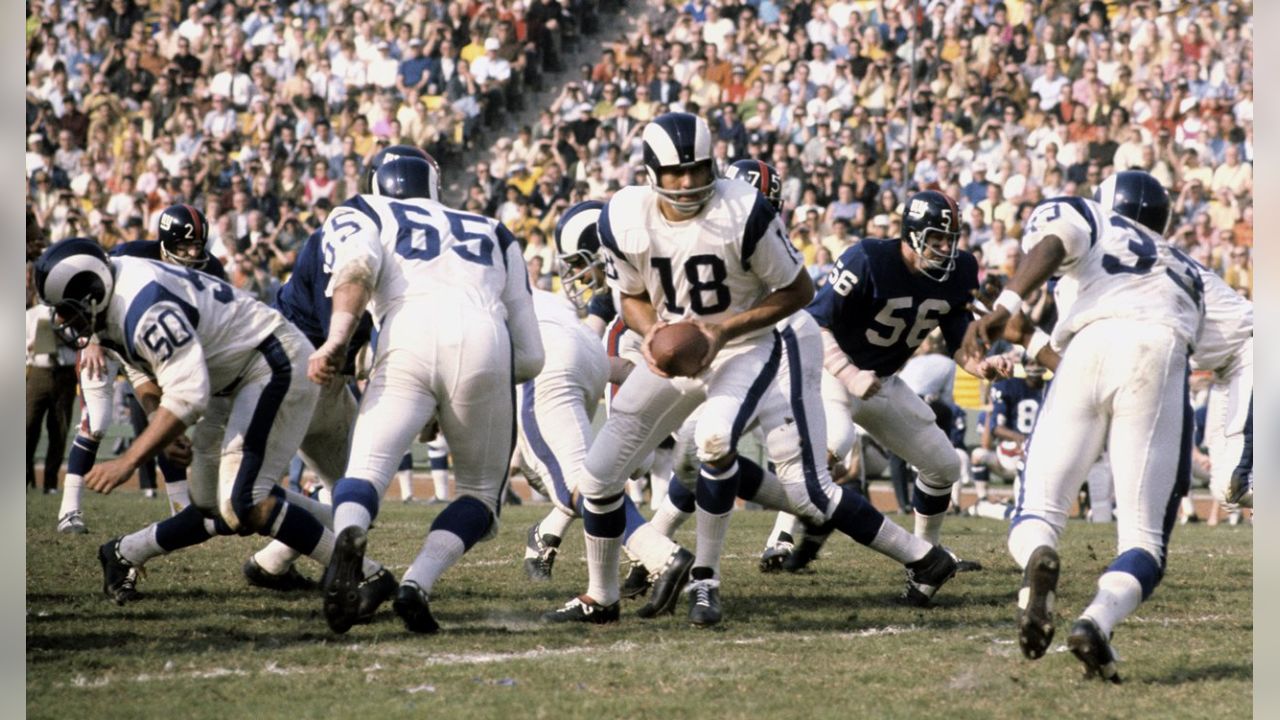 185 Roman Gabriel Rams Stock Photos, High-Res Pictures, and Images