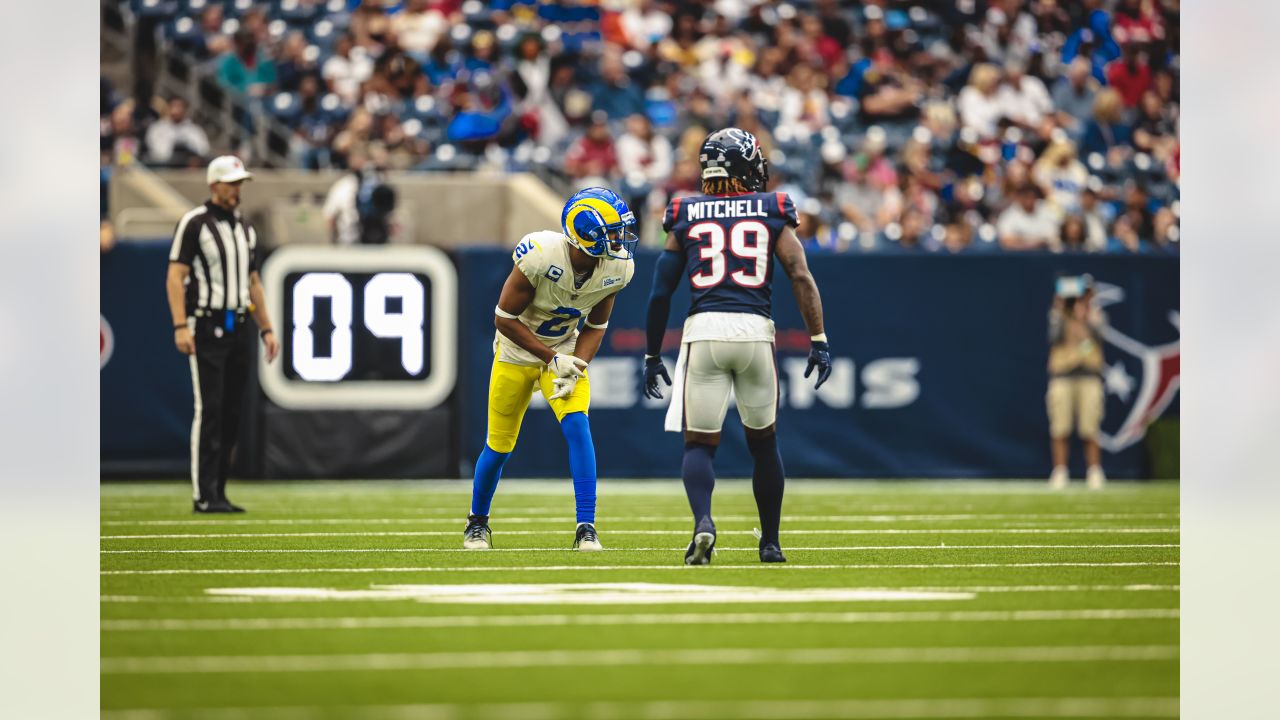 PHOTOS: Game-action moments from Rams vs. Houston Texans Week 8