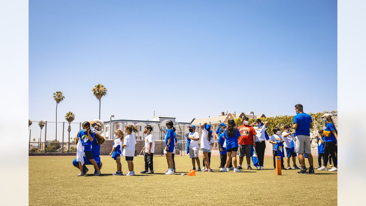 Rams Host Free Youth Football Clinics for Nearly 700 in LA Region