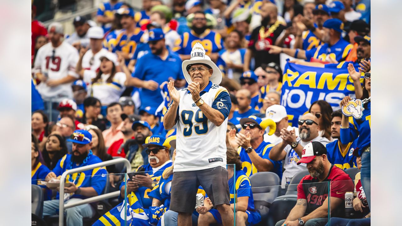 FAN PHOTOS: Best of Rams fans from Sunday's game against the 49ers