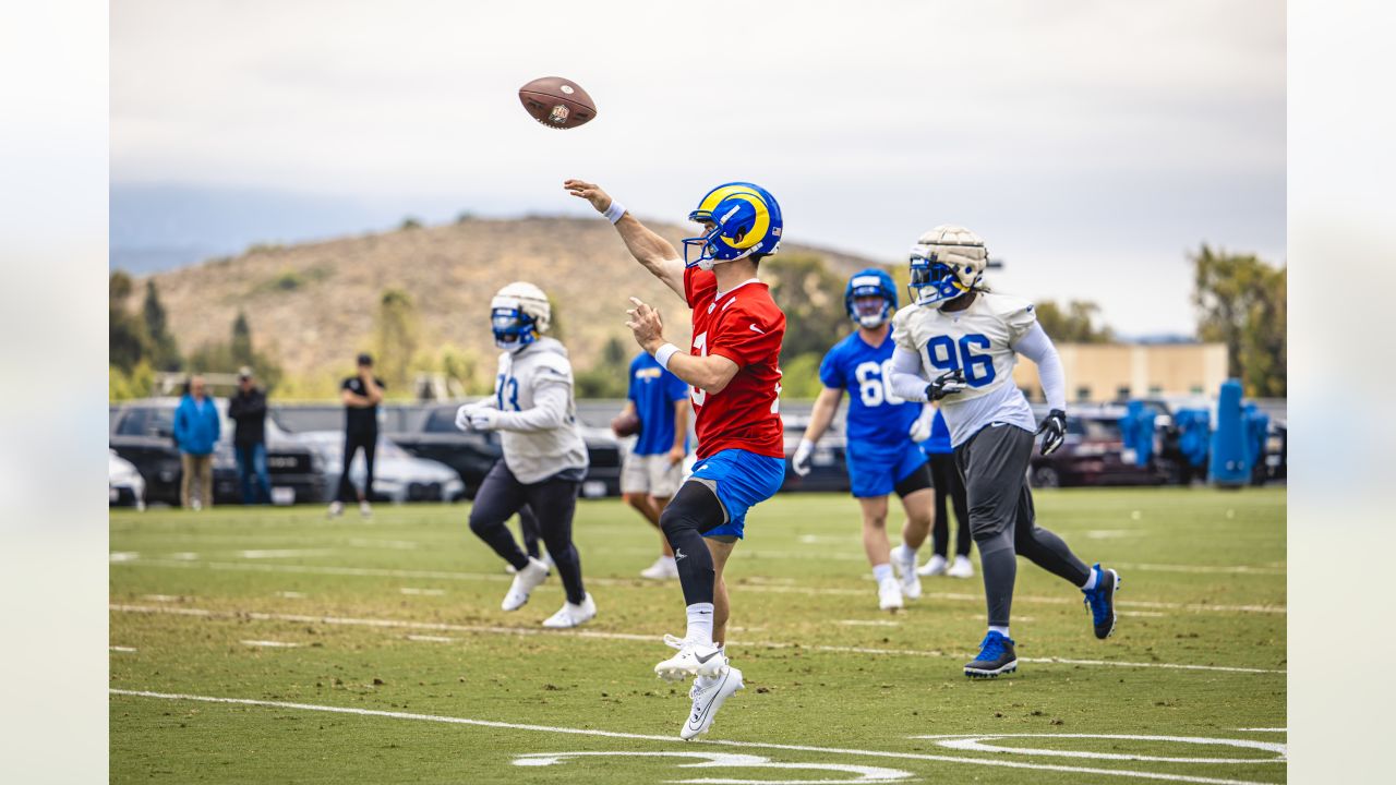 Stetson Bennett's first look in Rams' 2023 uniform has fans clowning rookie  QB - “This screams American Pie”