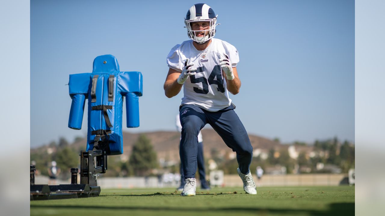 Rams re-sign Morgan Fox, release Tanzel Smart